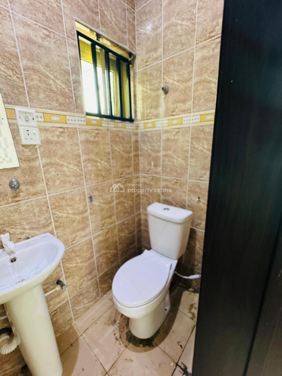 Convertible Two Bedrooms in a Serene Estate, Chevron, Lekki, Lekki, Lagos, Flat / Apartment for Rent