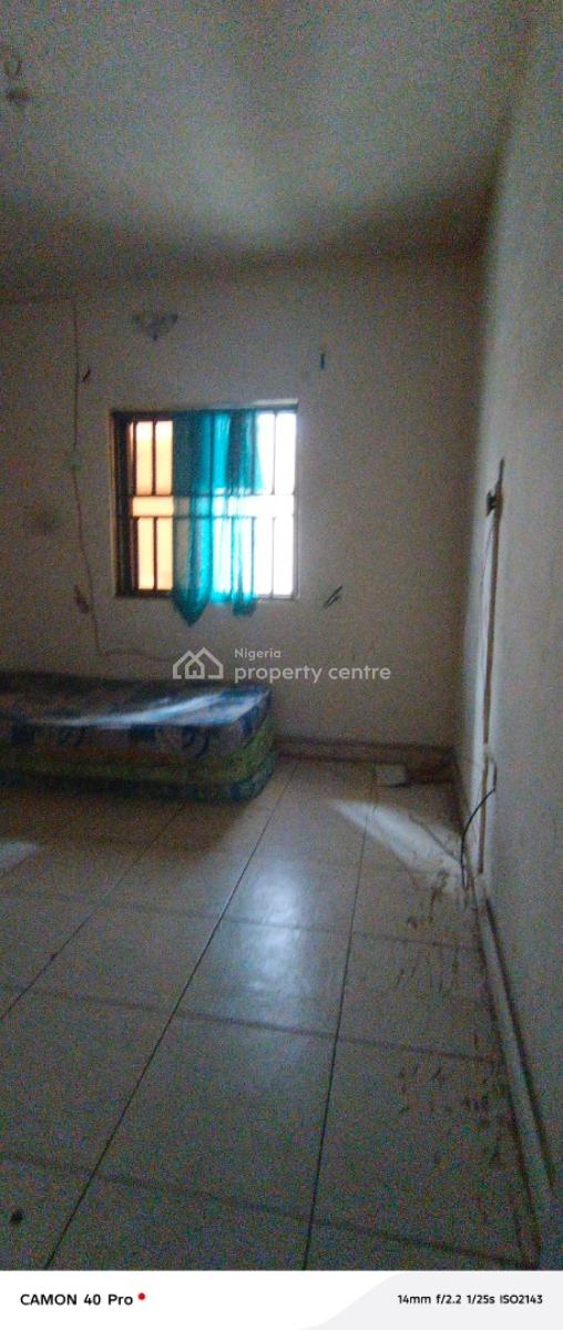 Selfcon with Personal Kitchen, Chris Madueke Street, Lekki Phase 1, Lekki, Lagos, Self Contain (single Rooms) for Rent