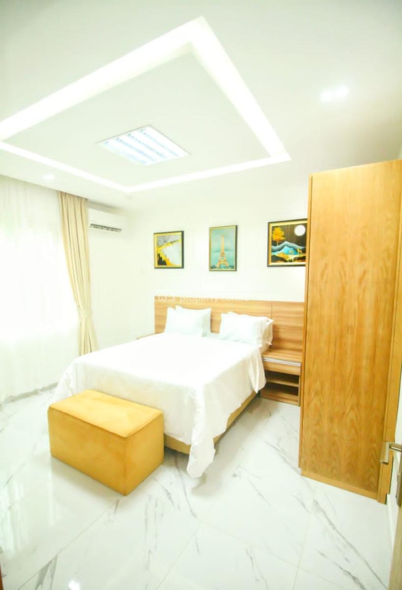 a M10units of Fully Furnished 3 Bedroom Apt + Bq in a Mini Estate, Lekki Phase 1, Lekki, Lagos, Block of Flats for Sale