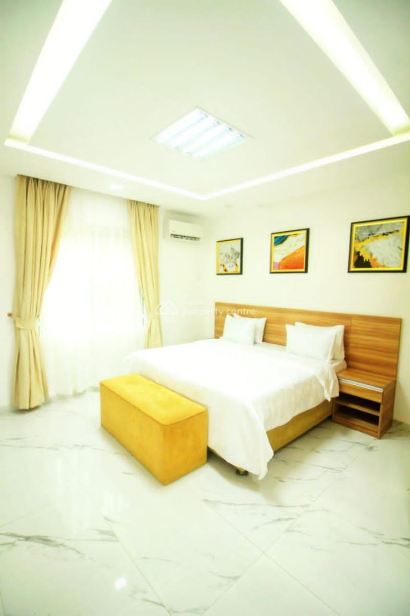 a M10units of Fully Furnished 3 Bedroom Apt + Bq in a Mini Estate, Lekki Phase 1, Lekki, Lagos, Block of Flats for Sale