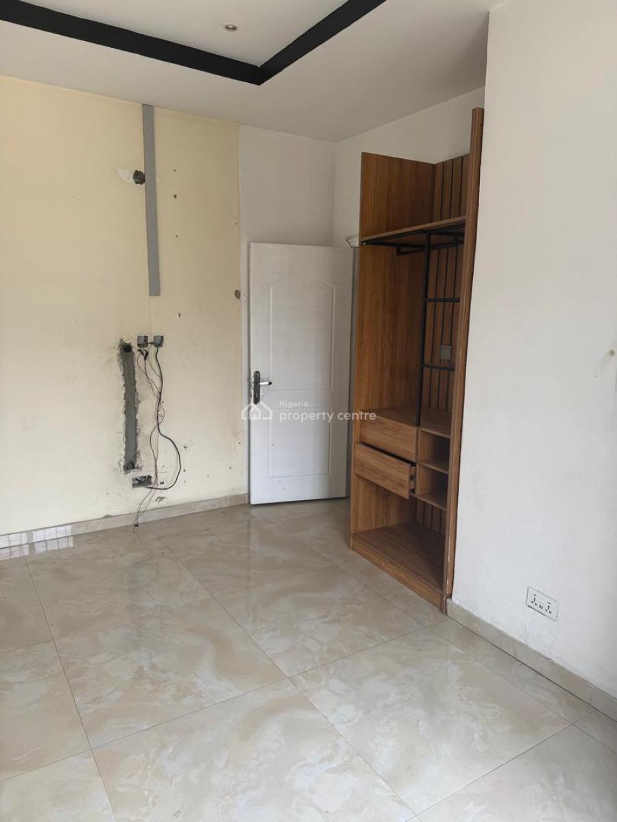 Lovely 3 Bedroom Flat Ensuit with Generator, Off Freedom Way, Lekki Phase 1, Lekki, Lagos, Flat / Apartment for Rent