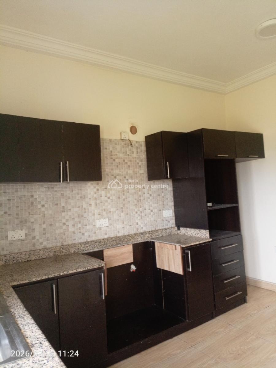 2 Bedroom Luxurious Flat with Bq, Lekki Scheme 2, Off Ogombo Road, Ajah Lagos State, Lekki Phase 2, Lekki, Lagos, Flat / Apartment for Rent
