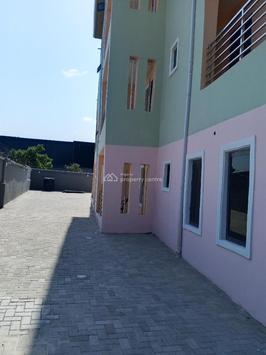 Luxury 2 Bedroom Apartment with 12hour Electricity, Bogije, Ibeju Lekki, Lagos, Flat / Apartment for Rent