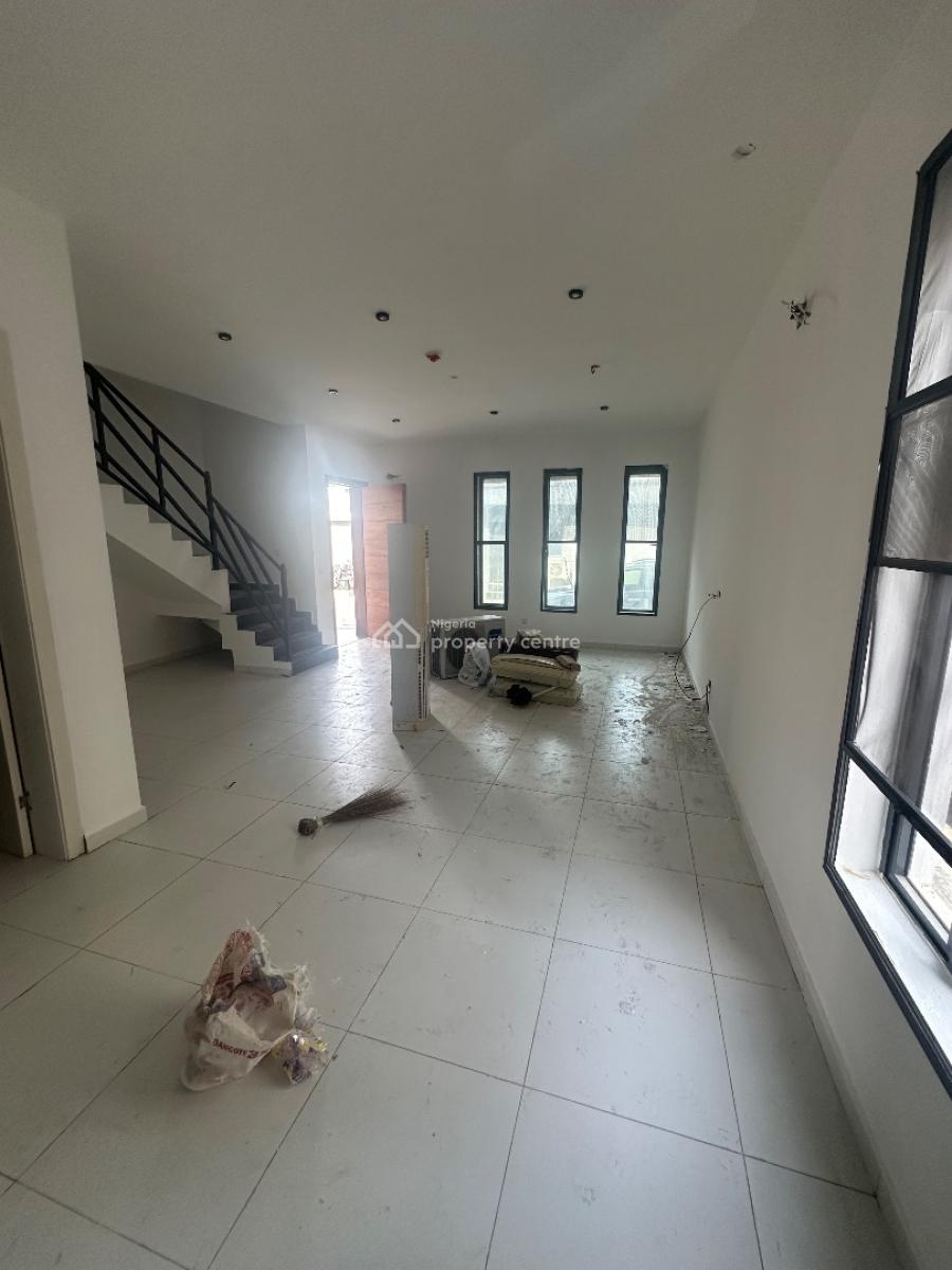 4 Bedroom Massionate, Spg Road, Ologolo, Lekki, Lagos, Terraced Duplex for Rent