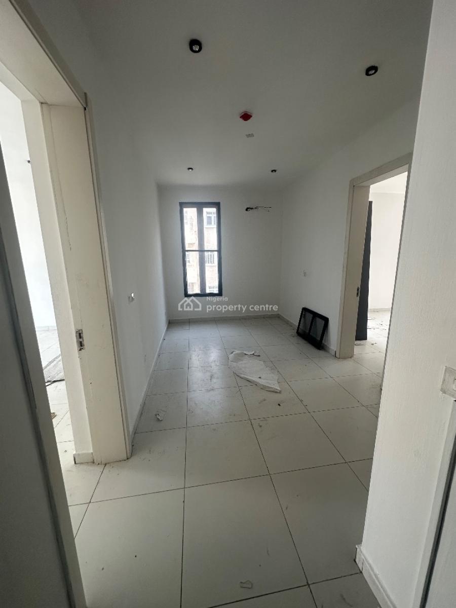 4 Bedroom Massionate, Spg Road, Ologolo, Lekki, Lagos, Terraced Duplex for Rent