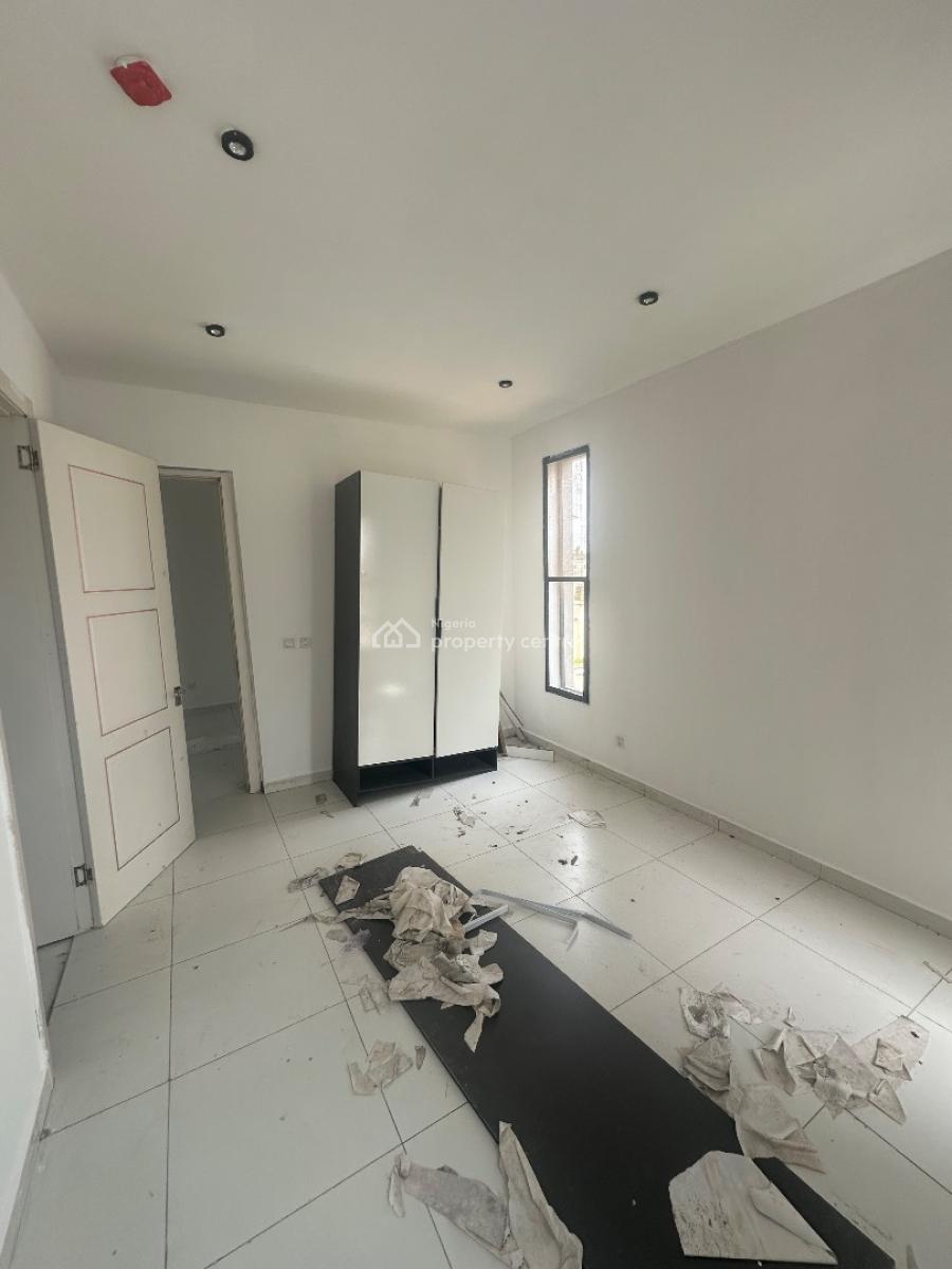 4 Bedroom Massionate, Spg Road, Ologolo, Lekki, Lagos, Terraced Duplex for Rent