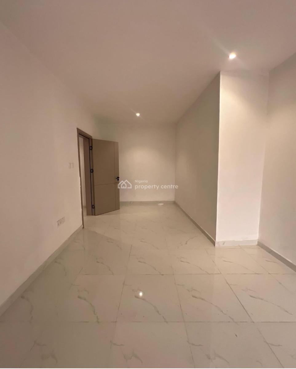 2 Bedroom Maisonette, Freedom Way, Lekki Phase 1, Lekki, Lagos, Flat / Apartment for Sale