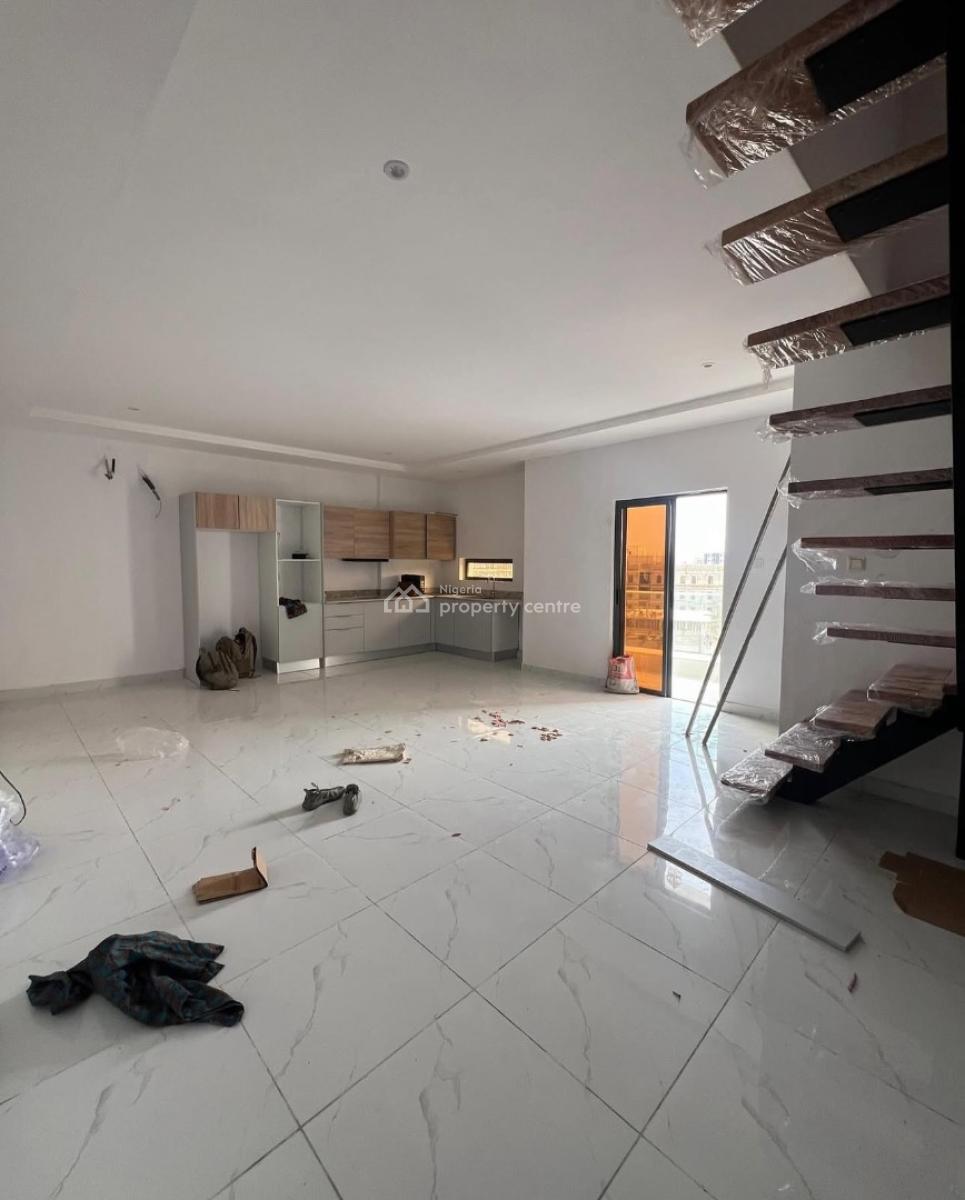 2 Bedroom Maisonette, Freedom Way, Lekki Phase 1, Lekki, Lagos, Flat / Apartment for Sale