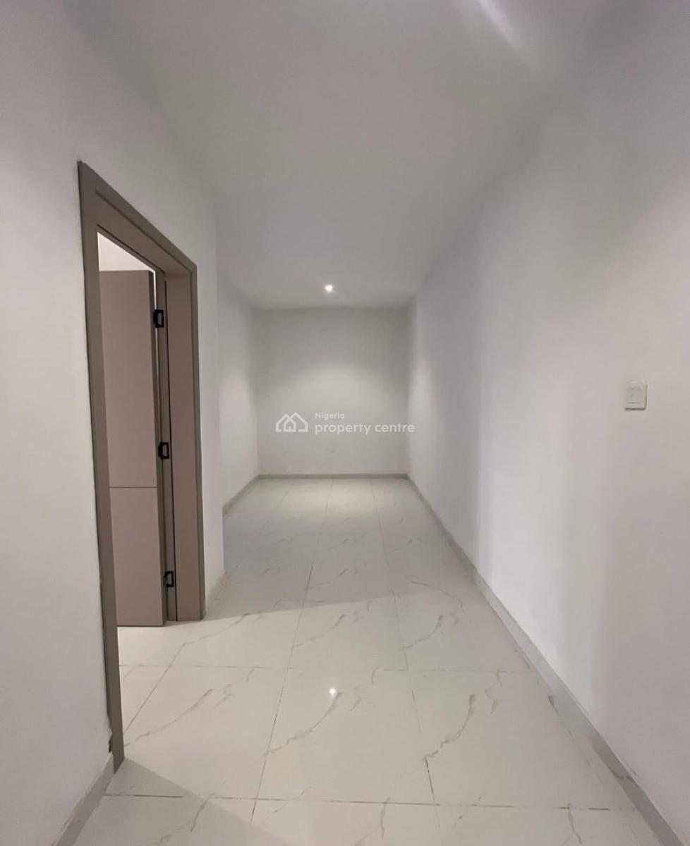 2 Bedroom Maisonette, Freedom Way, Lekki Phase 1, Lekki, Lagos, Flat / Apartment for Sale