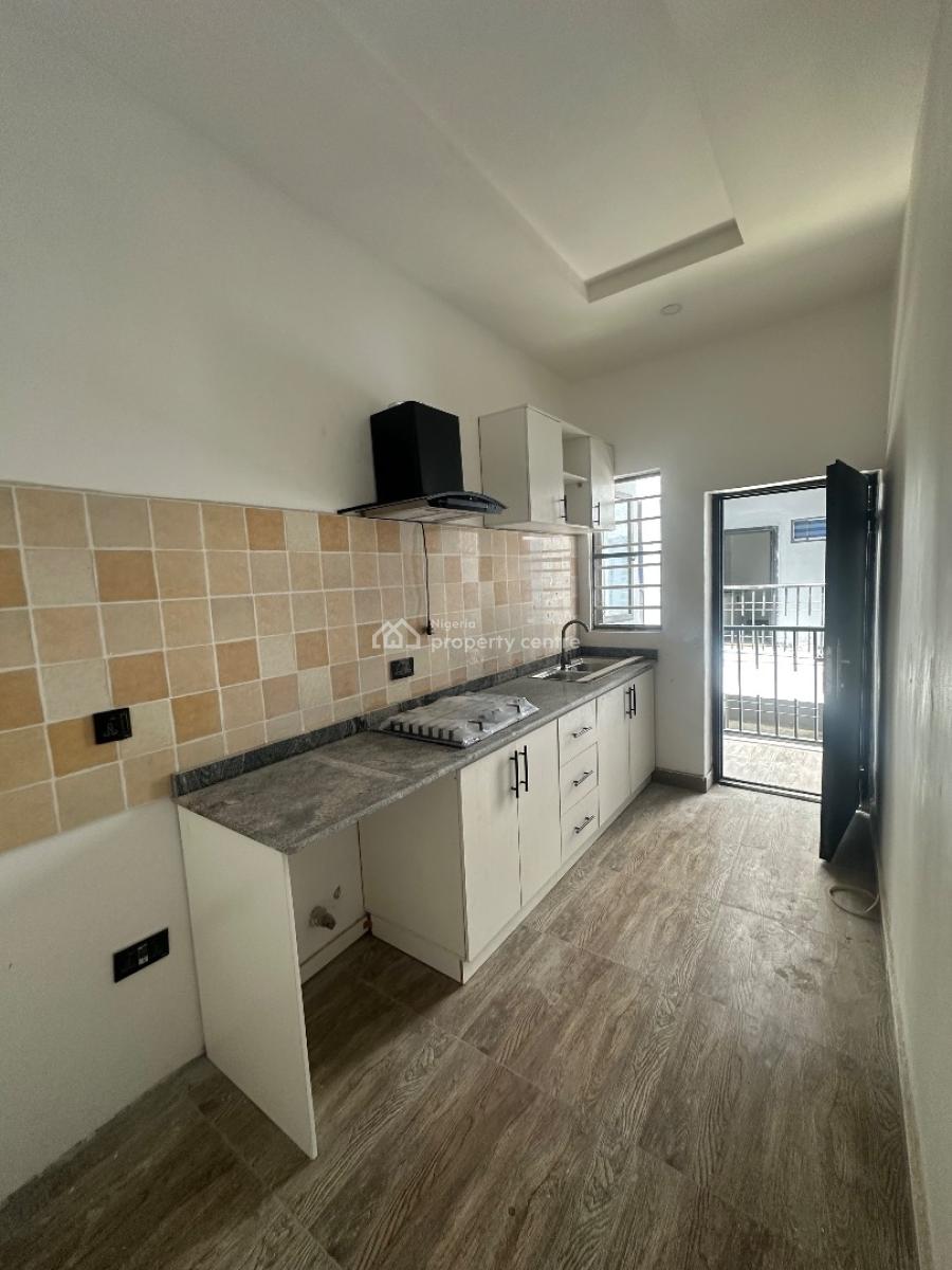 2 Bedroom Apartment, Spg Road, Ologolo, Lekki, Lagos, Flat / Apartment for Rent