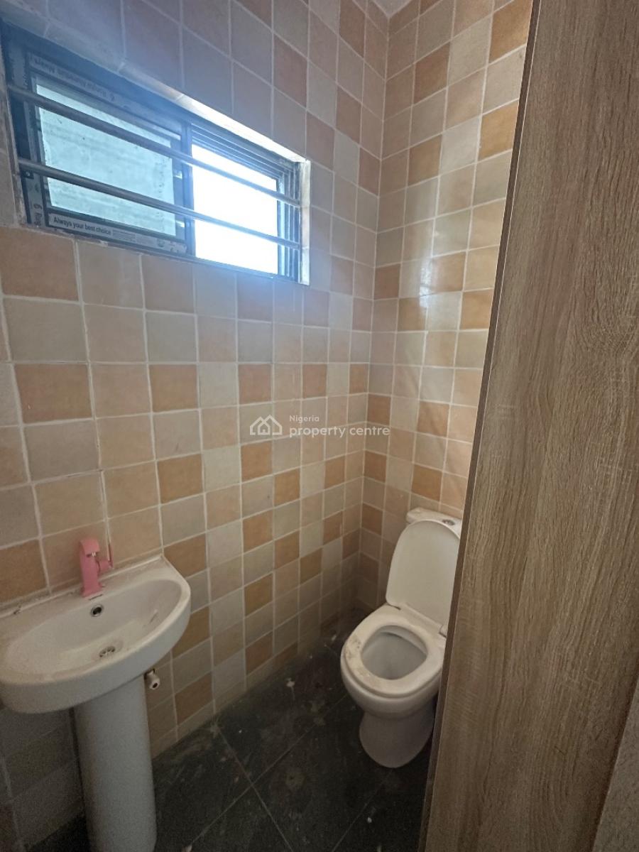 2 Bedroom Apartment, Spg Road, Ologolo, Lekki, Lagos, Flat / Apartment for Rent