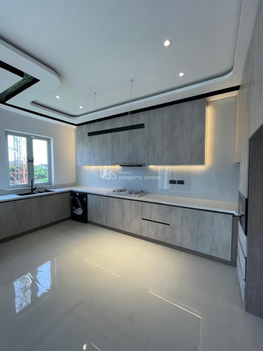 Luxury 2 Bedroom Maisonette, Off Freedom Way, Lekki Phase 1, Lekki, Lagos, Flat / Apartment for Sale