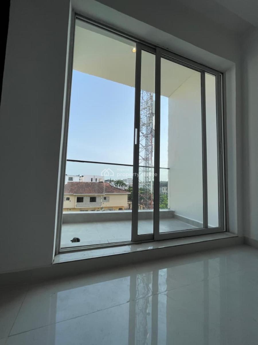 Luxury 2 Bedroom Maisonette, Off Freedom Way, Lekki Phase 1, Lekki, Lagos, Flat / Apartment for Sale