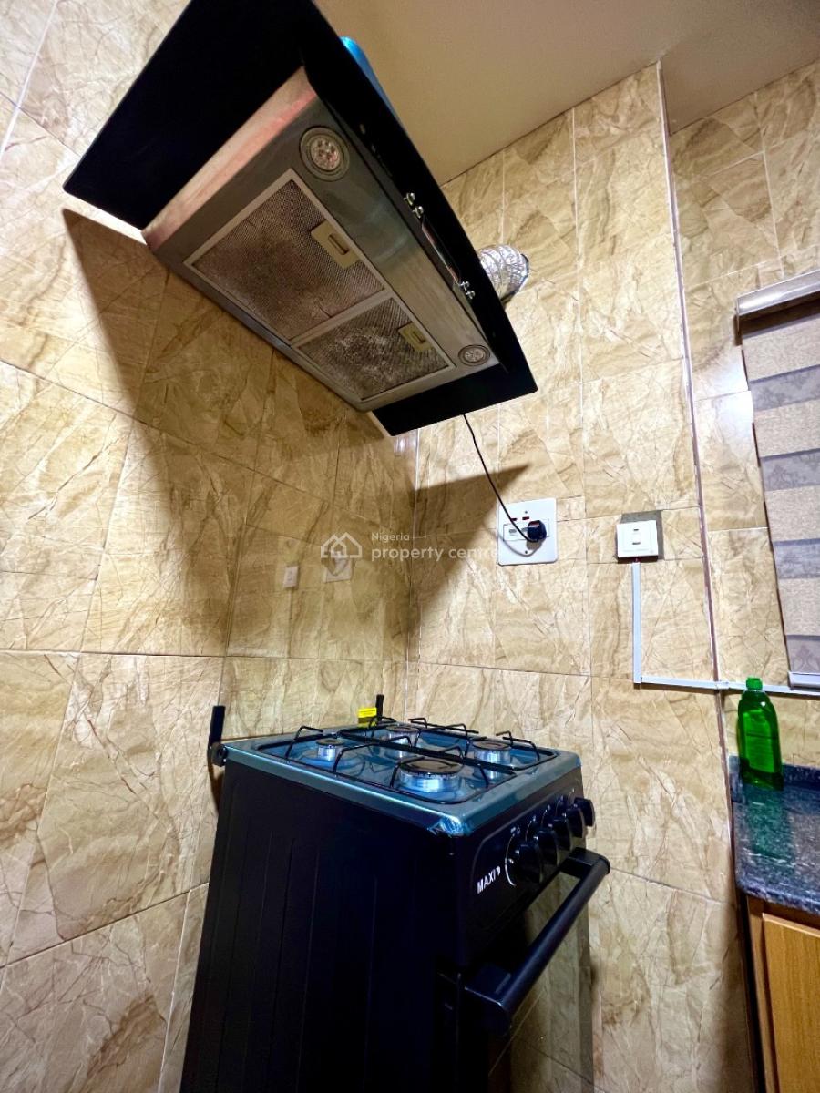 a Cozy 2-bedroom Apartment with Execellent Facilities, 240 Jaja Wachukwu Stree, Wuye, Abuja, Flat / Apartment Short Let