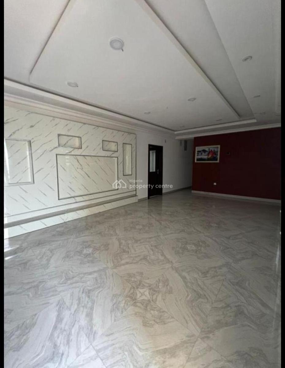 Standard 2 Bedroom Flat, Lekki Phase 1, Lekki Phase 1, Lekki, Lagos, Flat / Apartment for Rent