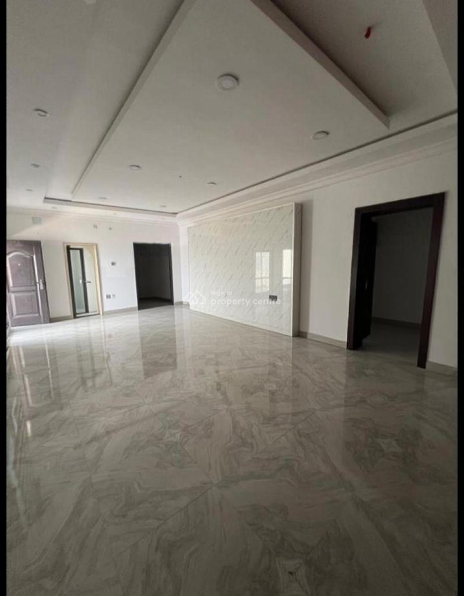 Standard 2 Bedroom Flat, Lekki Phase 1, Lekki, Lagos, Flat / Apartment for Rent