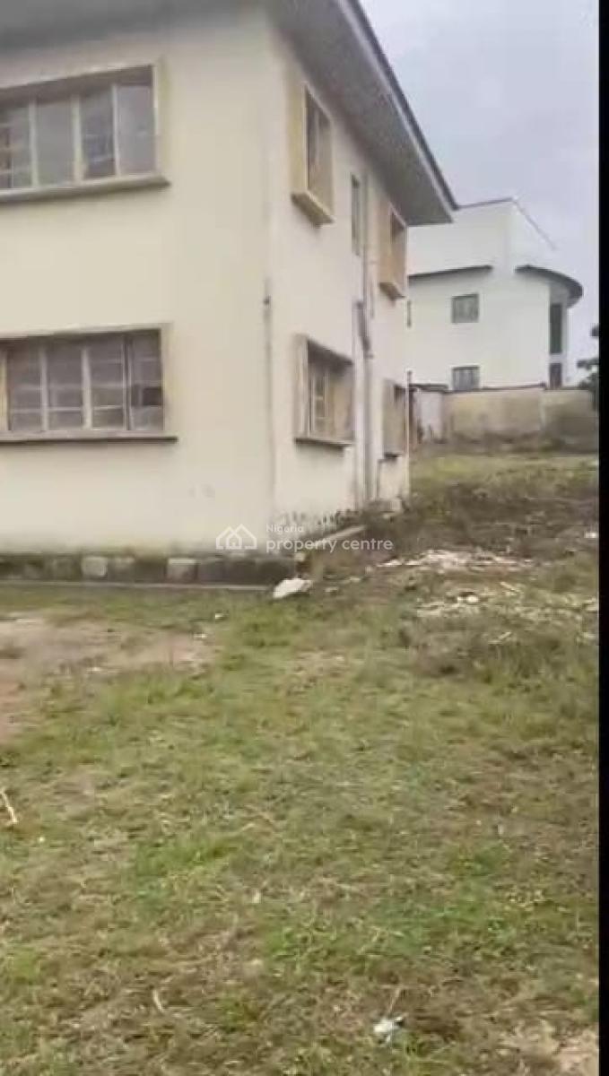 4 Flats of 3 Bedroom on an Acre of Land, Oba Akenzua, Dugbe (onireke), Ibadan North-west, Oyo, House for Sale