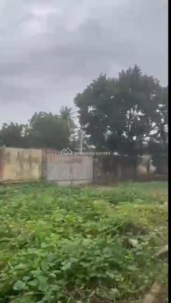 4 Flats of 3 Bedroom on an Acre of Land, Oba Akenzua, Dugbe (onireke), Ibadan North-west, Oyo, House for Sale