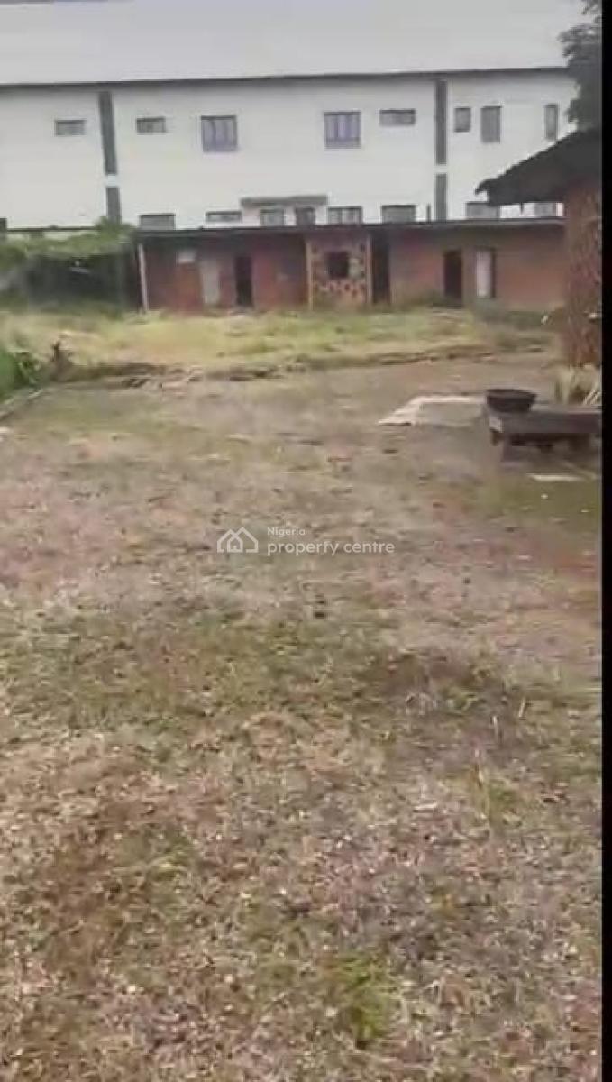 4 Flats of 3 Bedroom on an Acre of Land, Oba Akenzua, Dugbe (onireke), Ibadan North-west, Oyo, House for Sale