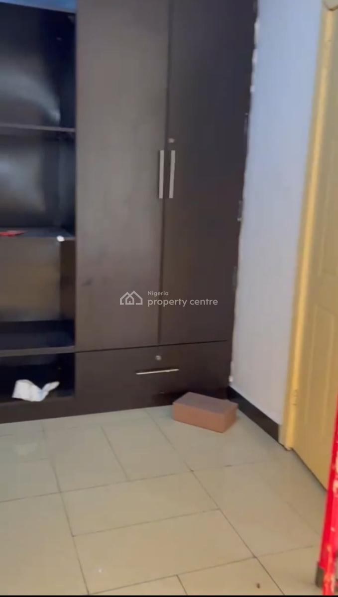 Spacious Rooms and Parlor Serviced Apartment, Paradise 3 Estate Chevron Drive, Lekki, Lagos, Semi-detached Duplex for Rent