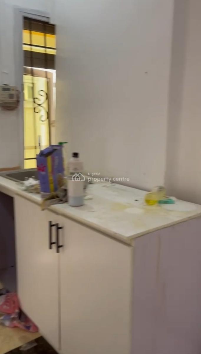 Spacious Rooms and Parlor Serviced Apartment, Paradise 3 Estate Chevron Drive, Lekki, Lagos, Semi-detached Duplex for Rent