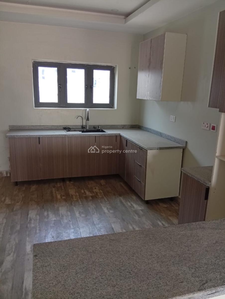 Spacious 3 Bedroom Apartment, Fo1 Layout, Kubwa, Abuja, Terraced Duplex for Rent