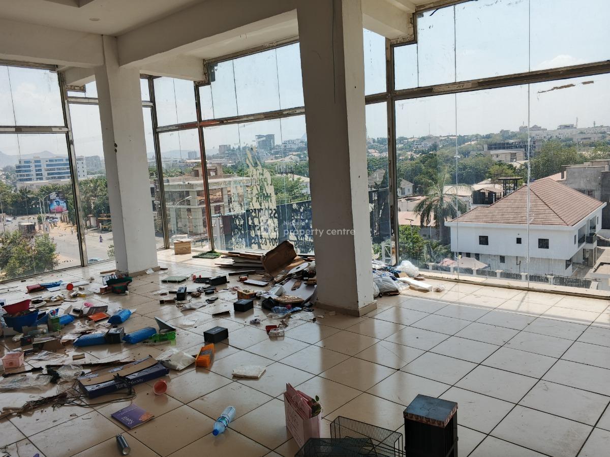 193sqm Office/shop Space, Amino Kano Crescent, Wuse 2, Abuja, Plaza / Complex / Mall for Rent