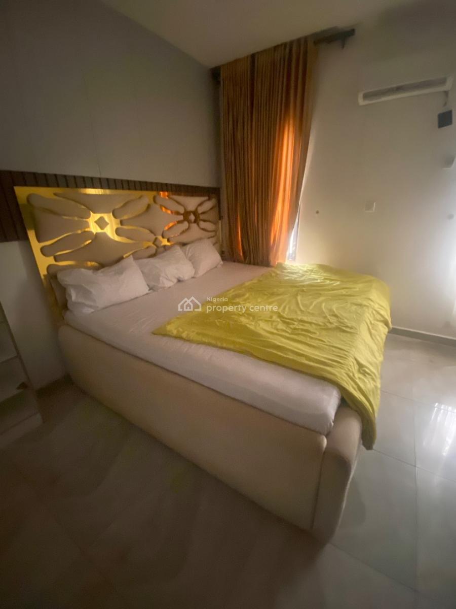 Spacious 3 Bedroom Apartment, Lekki Phase 1, Lekki, Lagos, Flat / Apartment for Rent