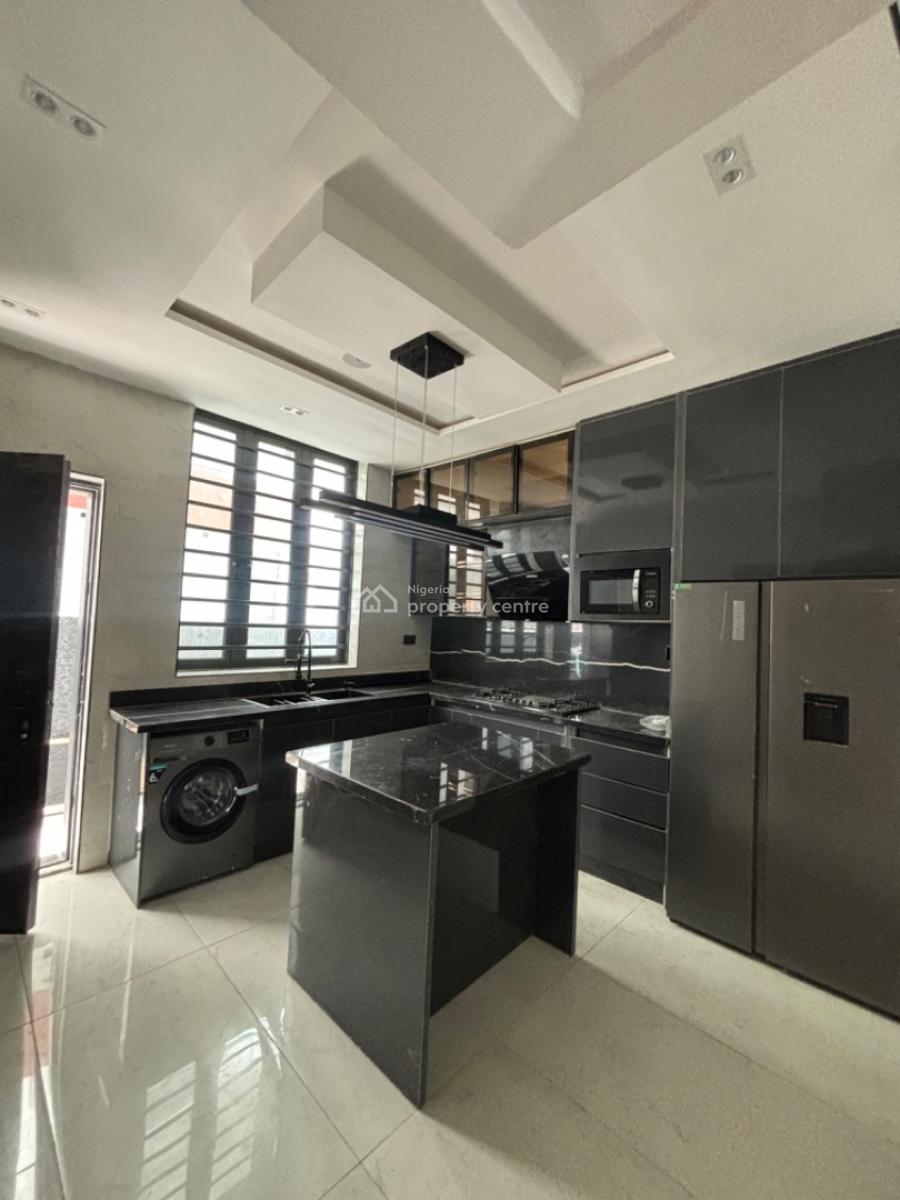 5 Bedrooms Fully Detached Duplex with a Bq, Lekki Phase 1, Lekki, Lagos, Detached Duplex for Rent