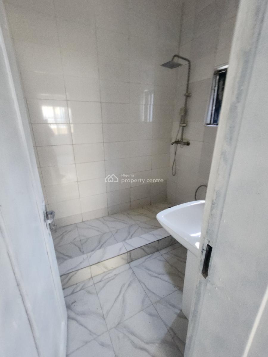 Clean 3 Bedroom Flat. Ground Floor, Pay & Pack in, By Arab (tarred Rd, Utako, Abuja, Flat / Apartment for Rent