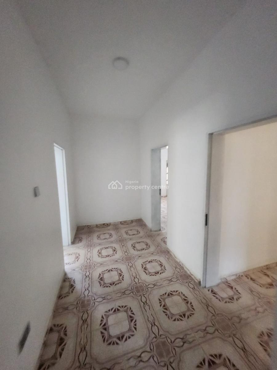 Clean 3 Bedroom Flat. Ground Floor, Pay & Pack in, By Arab (tarred Rd, Utako, Abuja, Flat / Apartment for Rent