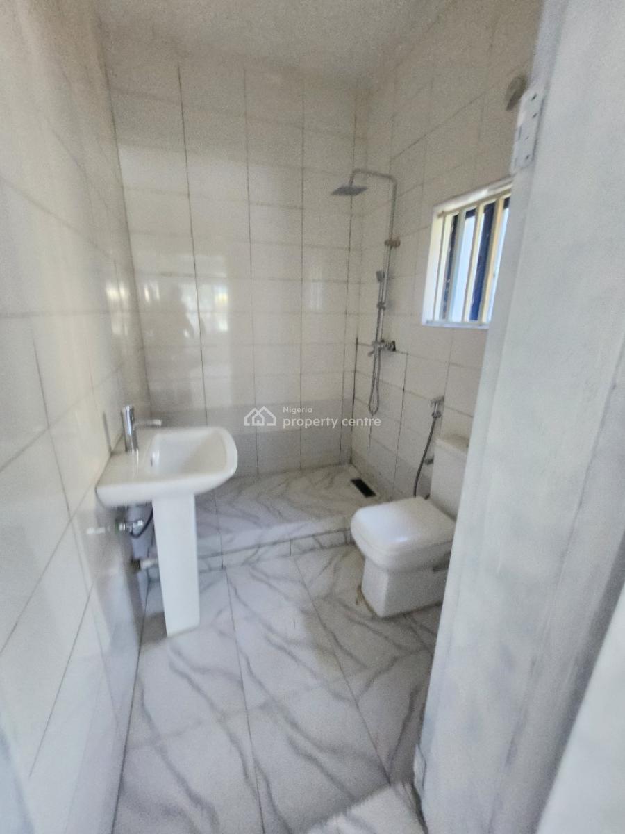 Clean 3 Bedroom Flat. Ground Floor, Pay & Pack in, By Arab (tarred Rd, Utako, Abuja, Flat / Apartment for Rent