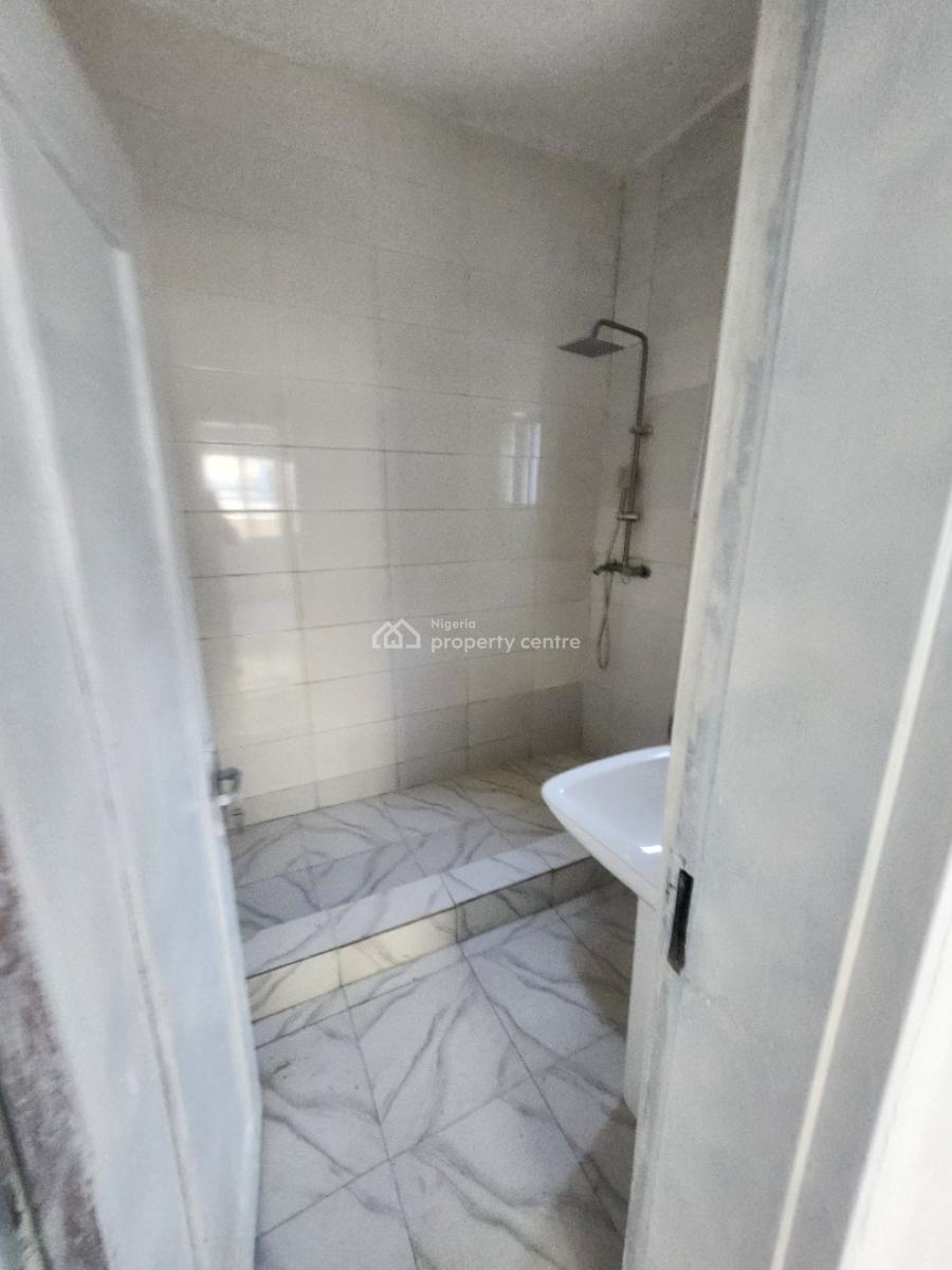 Clean 3 Bedroom Flat. Ground Floor, Pay & Pack in, By Arab (tarred Rd, Utako, Abuja, Flat / Apartment for Rent