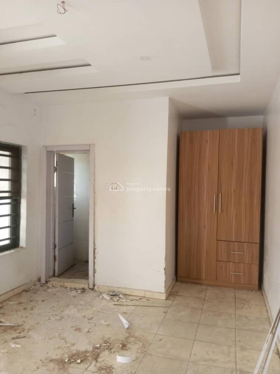 Newly Renovated Spacious 4 Bedroom Semi Detached Duplex, Magodo, Lagos, Semi-detached Duplex for Rent