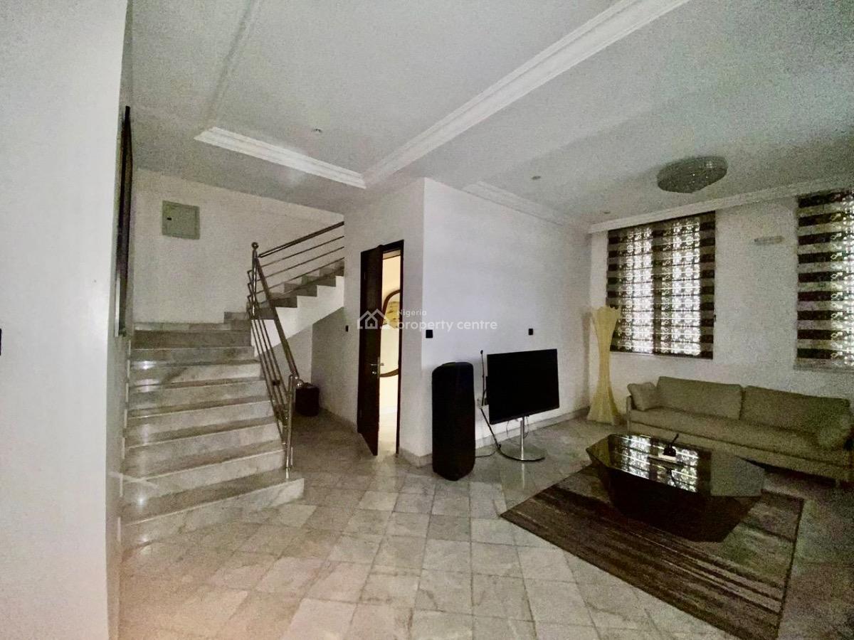 Premium and Luxury in High Profile Area Plus a B Q, Parkview, Ikoyi, Lagos, Semi-detached Duplex for Rent