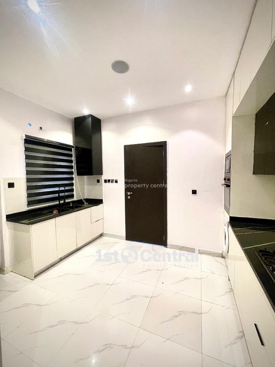 Brand New 3 Bedrooms +1 Bq Apartment, Lekki Phase 1, Lekki, Lagos, Flat / Apartment for Rent