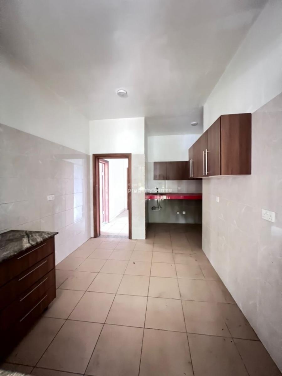 3 Bedroom Detached Bungalow with a Self Contained, Lugbe District, Abuja, Detached Bungalow for Sale