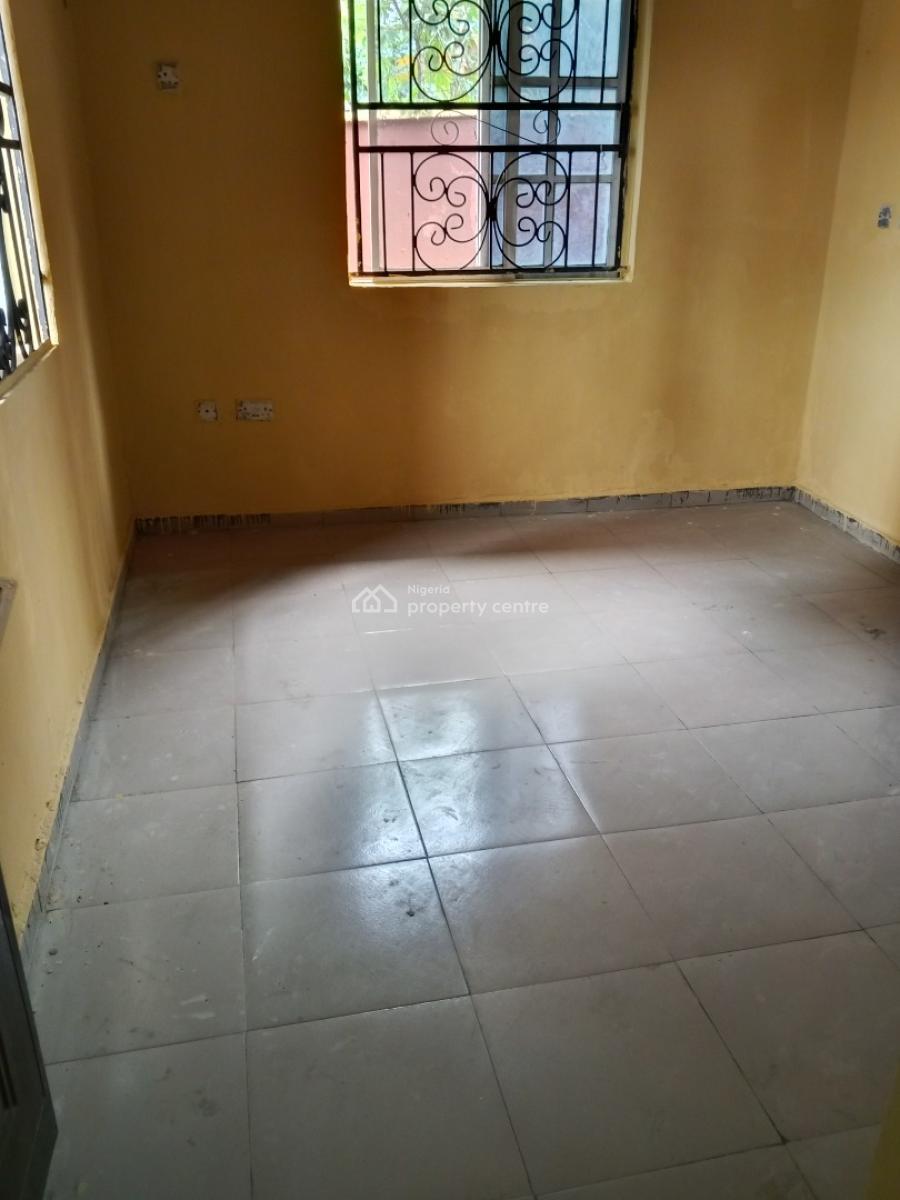 Well Renovated 3 Bedroom Flat, Ologunfe Area, Awoyaya, Ibeju Lekki, Lagos, Flat / Apartment for Rent