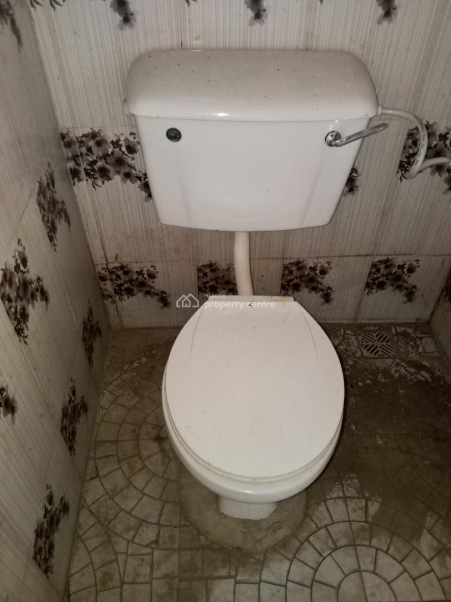 Well Renovated 3 Bedroom Flat, Ologunfe Area, Awoyaya, Ibeju Lekki, Lagos, Flat / Apartment for Rent