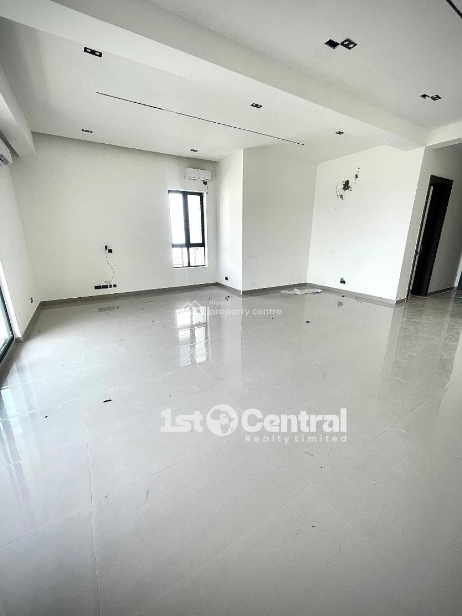 Brand New 2bedrooms +1bq Penthouse at Lekki Phase 1, Lekki Phase 1, Lekki, Lagos, Flat / Apartment for Sale