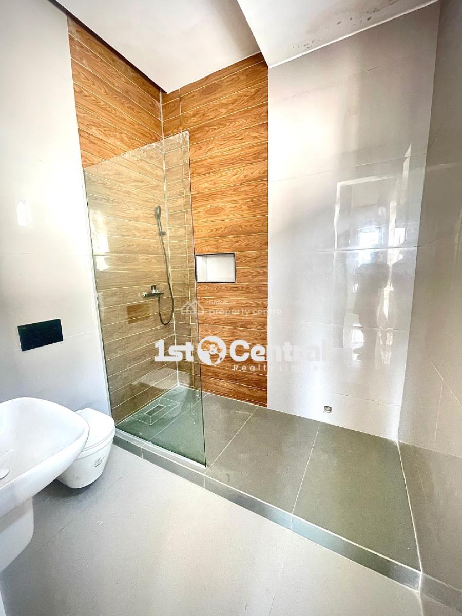 Brand New 2bedrooms +1bq Penthouse at Lekki Phase 1, Lekki Phase 1, Lekki, Lagos, Flat / Apartment for Sale