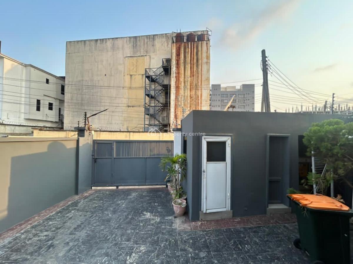 Semi Detached 4 Bedrooms Ensuite Duplex with a Private Pool, Osapa, Lekki, Lagos, Semi-detached Duplex for Rent