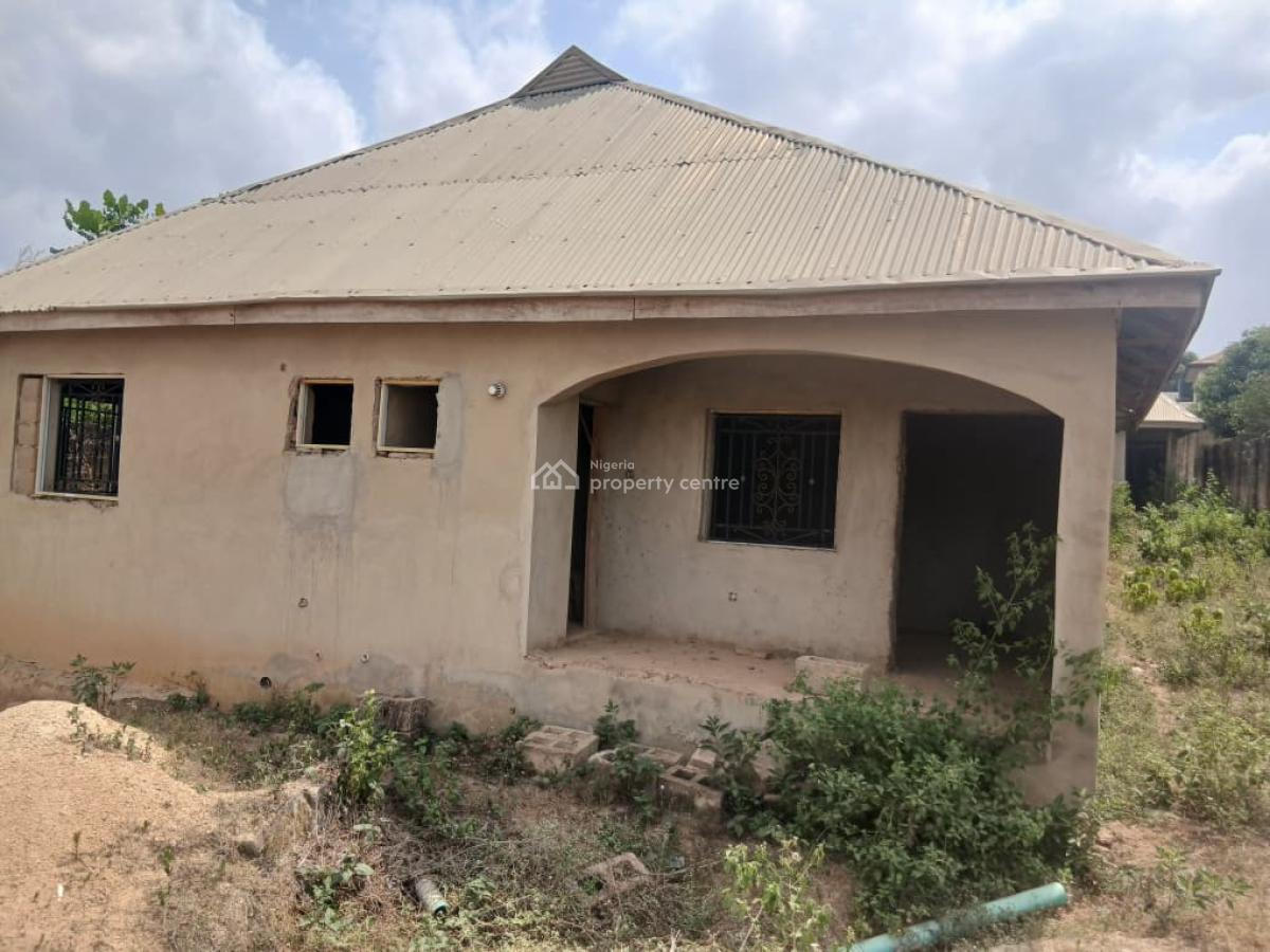 3 Units of 2 Bedroom with 3 Units of Selfcon, Soka, Ibadan, Oyo, House for Sale