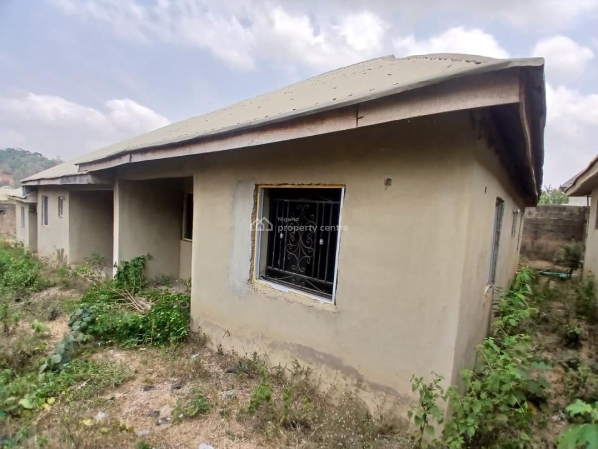 3 Units of 2 Bedroom with 3 Units of Selfcon, Soka, Ibadan, Oyo, House for Sale