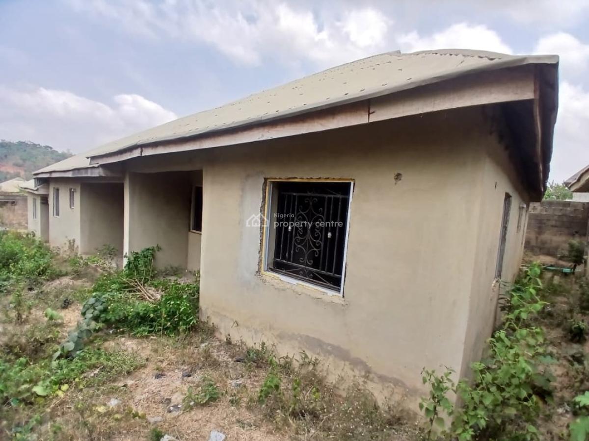 3 Units of 2 Bedroom with 3 Units of Selfcon, Soka, Ibadan, Oyo, House for Sale