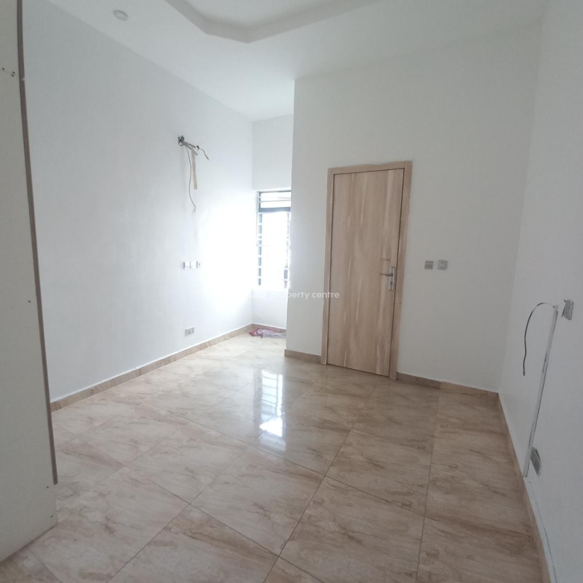 Semi Masters Room in  a Shared Terrace, Chevron Toll Gate, Orchid Road, Lekki, Lagos, Self Contain (single Rooms) for Rent