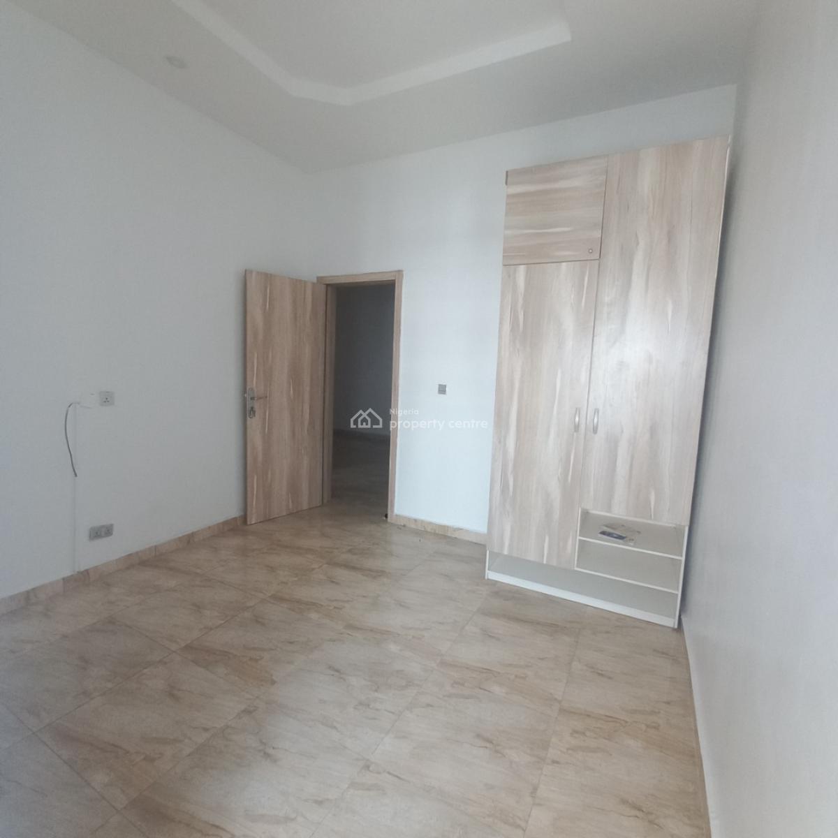 Semi Masters Room in  a Shared Terrace, Chevron Toll Gate, Orchid Road, Lekki, Lagos, Self Contain (single Rooms) for Rent