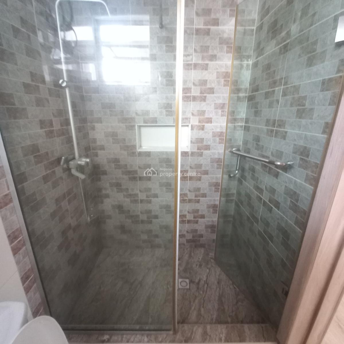 Semi Masters Room in  a Shared Terrace, Chevron Toll Gate, Orchid Road, Lekki, Lagos, Self Contain (single Rooms) for Rent