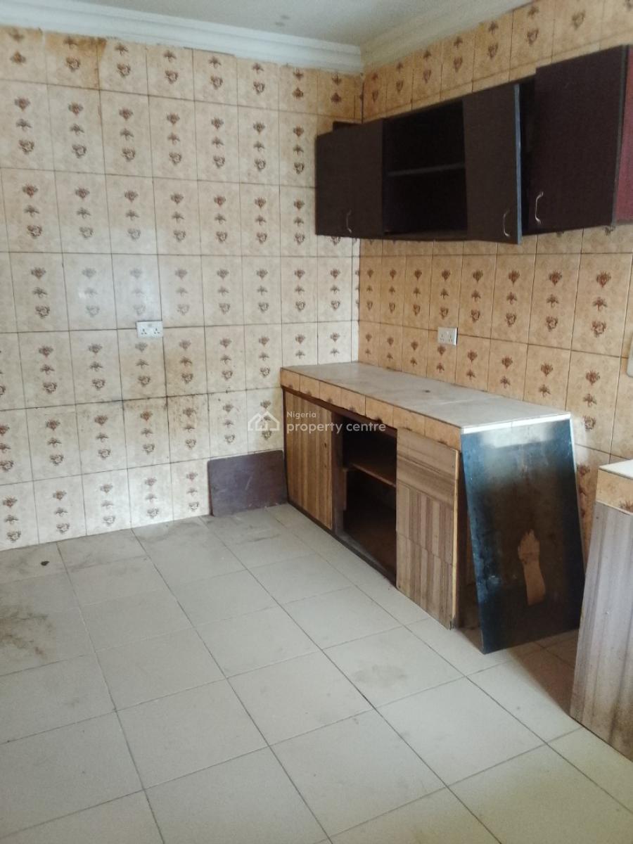 Clean Two Bedroom, Phase 2, Ibeju Lekki, Lagos, Flat / Apartment for Rent