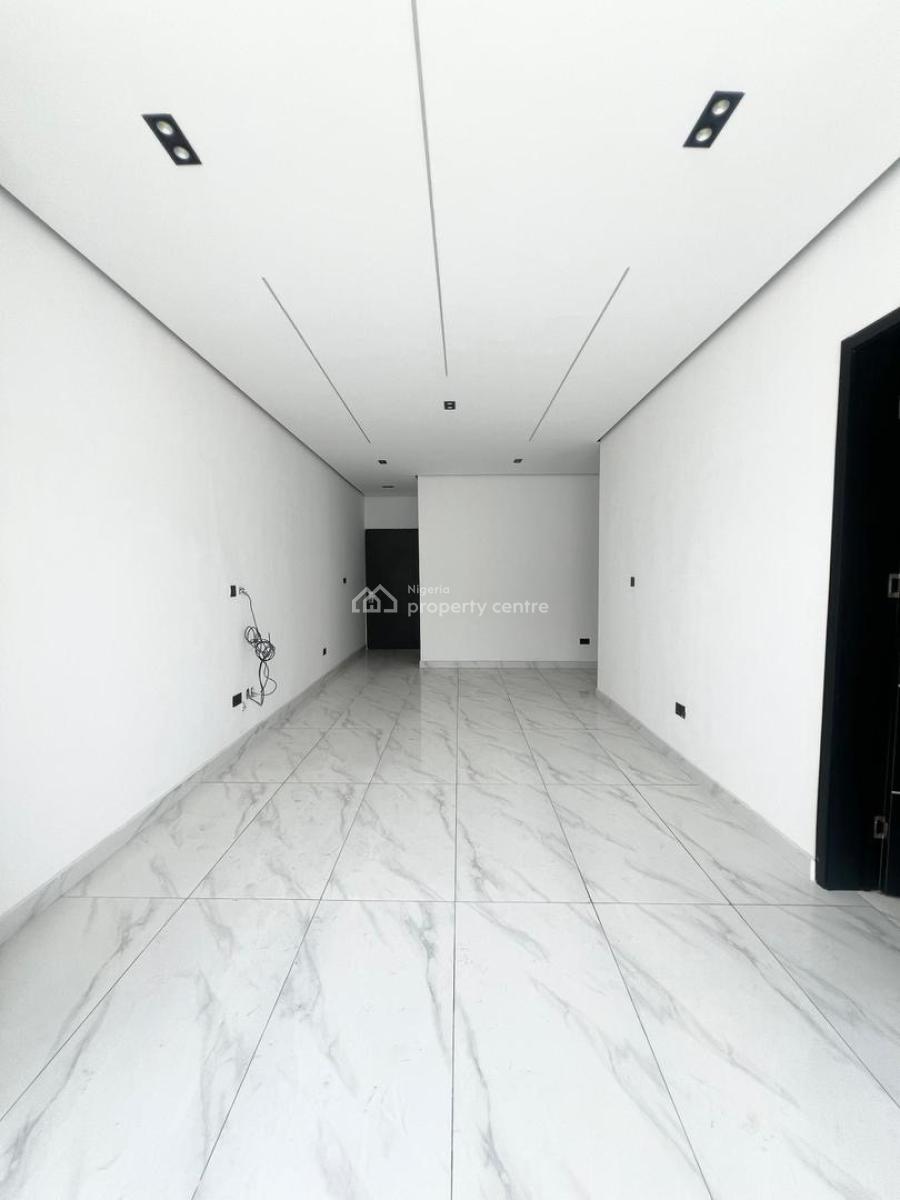 Luxury 1 & 2 Bedroom Serviced Apartment, Ologolo, Lekki, Lagos, Block of Flats for Sale